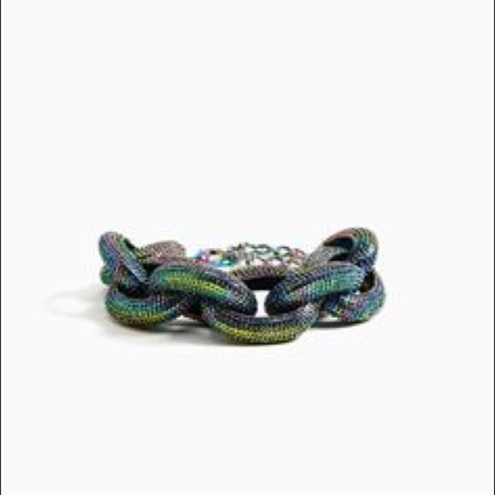 I need this Nasty Gal Transcend chain bracelet